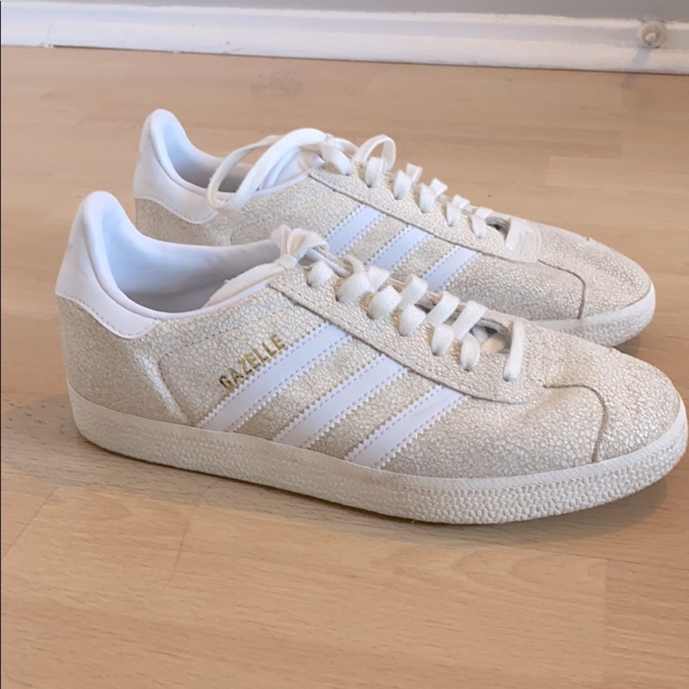 Women’s Adidas Gazelle Sneakers